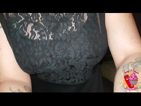 ❤️ 放蕩的繼妹給了他口交和西班牙語 ☑ 色情 在我們 ️❤